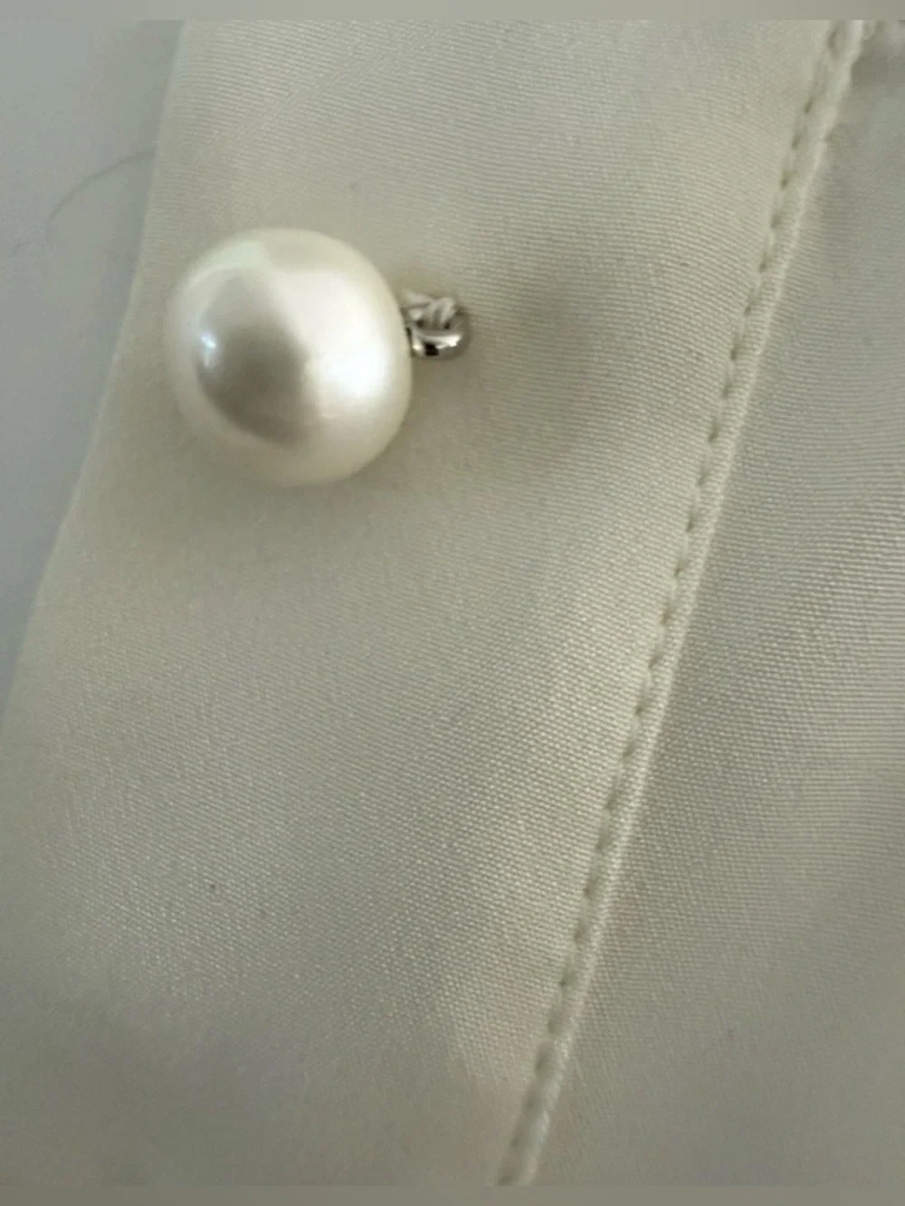 CHANEL Uniform ivory Blouse Shirt Tie Bow Pearl Buttons Polyester 38/6 - Picture 11 of 16